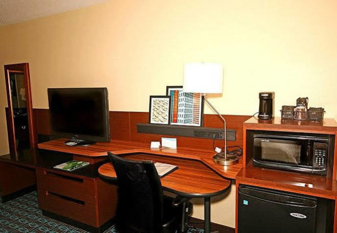 Fairfield Inn Charlotte Northlake Kültér fotó